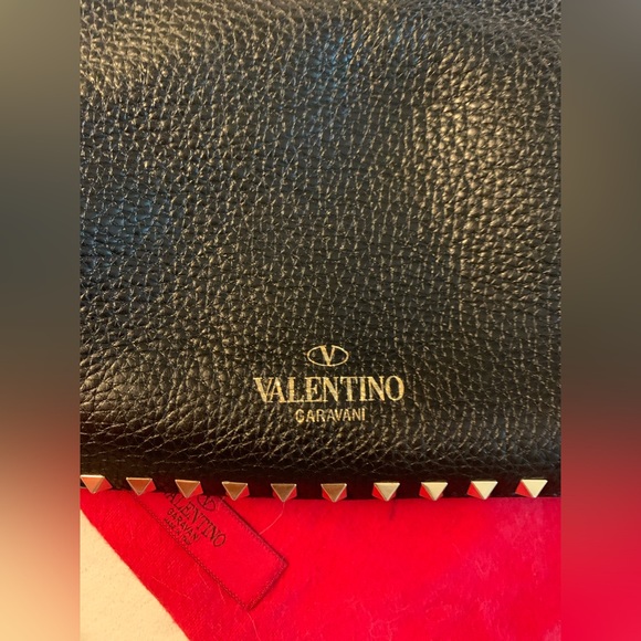 Authentic Valentino rockstud tote bag - Picture 2 of 4